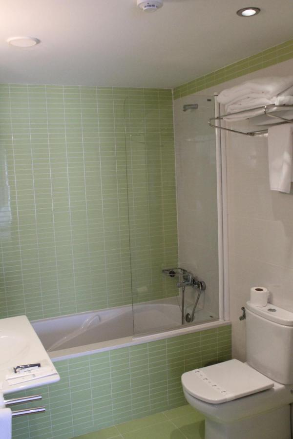 Burela Hotel Ril מראה חיצוני תמונה