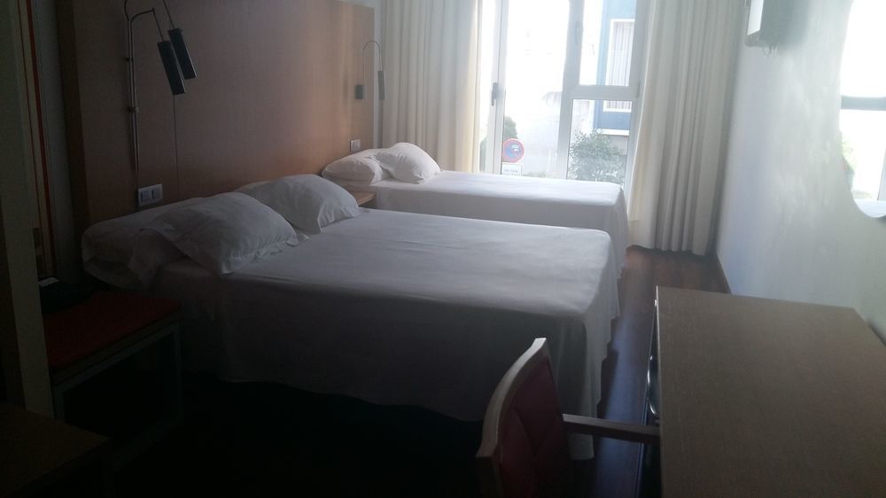 Burela Hotel Ril מראה חיצוני תמונה